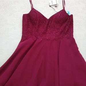 New🎀 Alyce Paris lace beaded corset v-neck flare burgundy